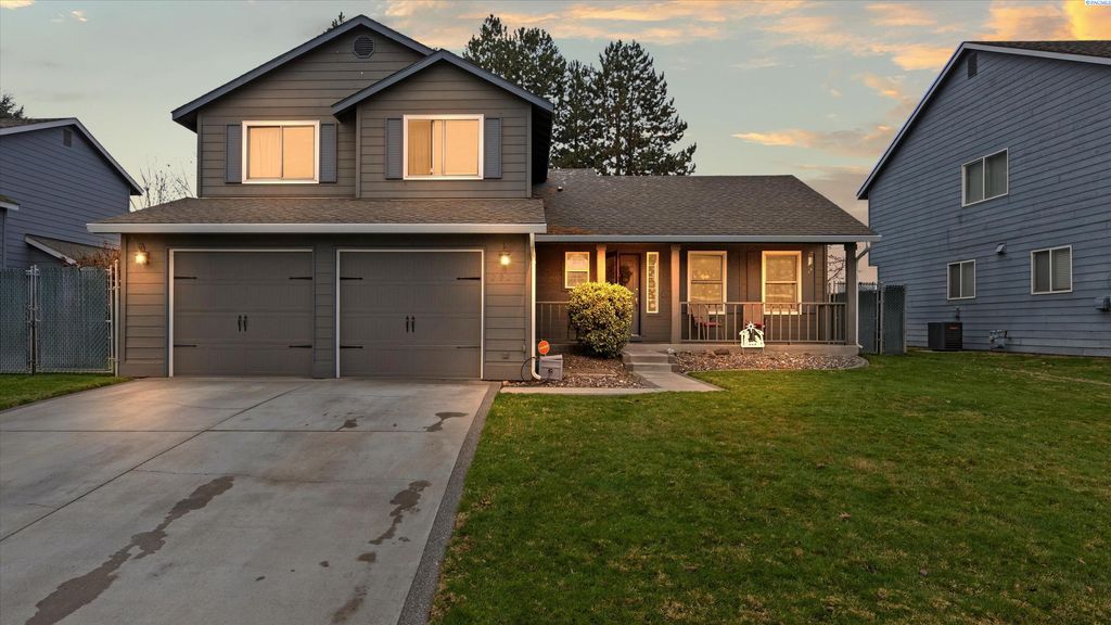 Photo of 2327 N Rhode Island, Kennewick, WA 99336 (MLS # 289248)