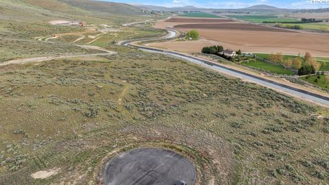 Photo of 72305 Homestead Rd, Kennewick, WA 99338 (MLS # 291037)