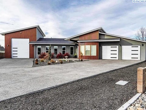 Photo of 6509 Pearl Court, Pasco, WA 99301 (MLS # 294128)