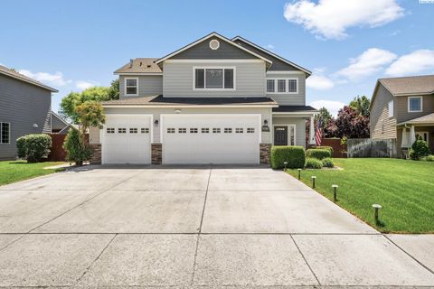 Photo of 5104 Antigua Dr, Pasco, WA 99301 (MLS # 290125)