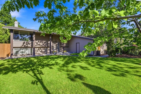 Photo of 511 S Taft St, Kennewick, WA 99336 (MLS # 293729)