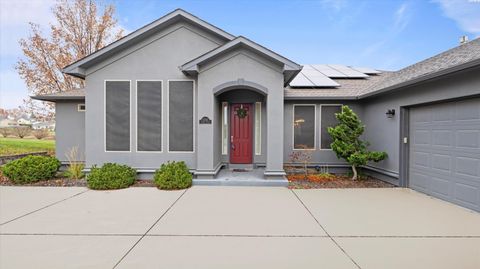 Photo of 2595 Tilden Court, Richland, WA 99354 (MLS # 289014)