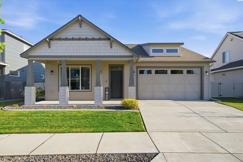 Photo of 4812 Corvina St, Richland, WA 99352 (MLS # 291987)