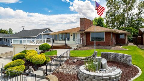 Photo of 2003 W Canal Dr, Kennewick, WA 99336 (MLS # 293570)