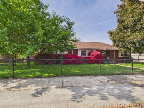 Photo of 1504 Cherry Ave, Yakima, WA 98902 (MLS # 293042)