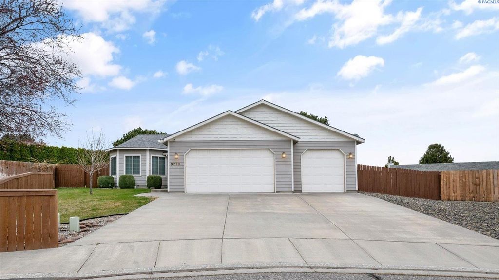 Photo of 3710 S Sharron St, Kennewick, WA 99337 (MLS # 291292)