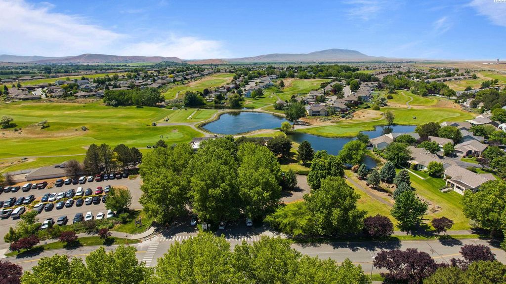 Photo of 2859 Centerline Ave, Richland, WA 99354 (MLS # 292709)