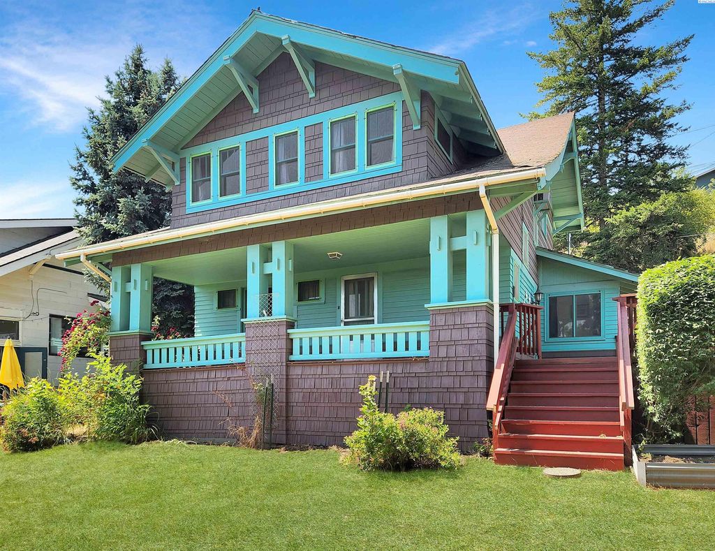 Photo of 206 S West St, Colfax, WA 99163 (MLS # 289790)