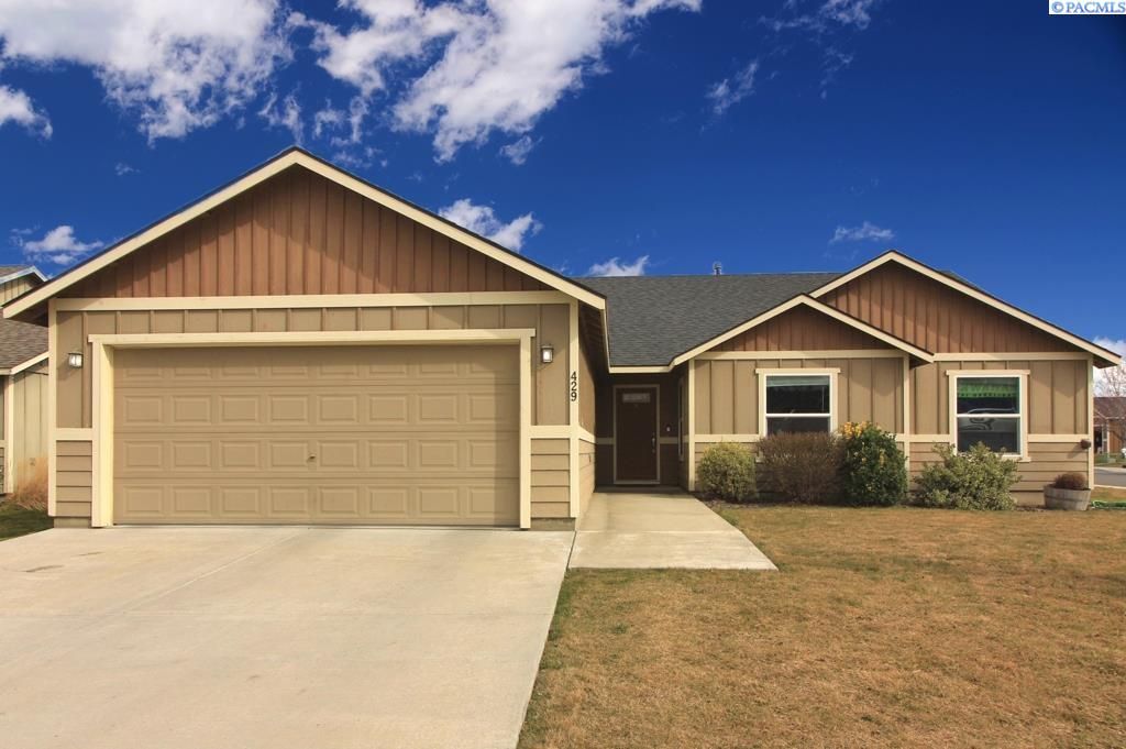 Photo of 429 S Roosevelt Street, Kennewick, WA 99336 (MLS # 287795)