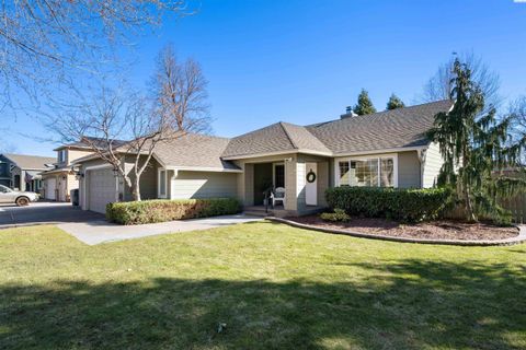 Photo of 1436 Oxford Ave, Richland, WA 99352 (MLS # 290825)
