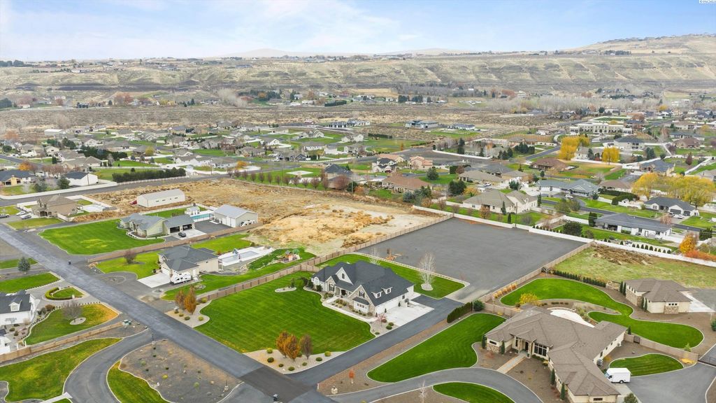 Photo of 100203 162 Prse, Kennewick, WA 99338 (MLS # 289147)