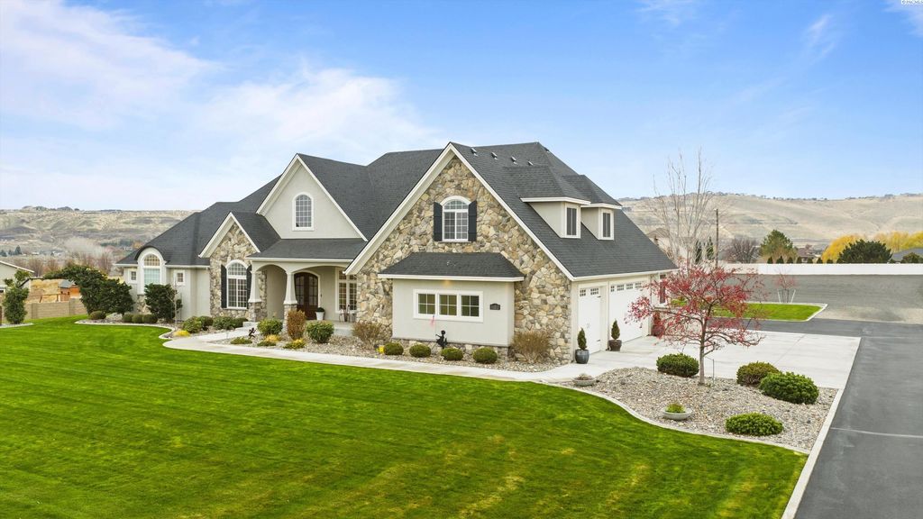 Photo of 100203 162 Prse, Kennewick, WA 99338 (MLS # 289147)