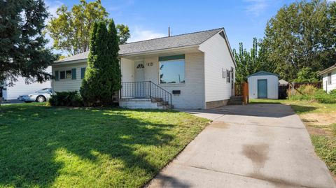 Photo of 513 Winslow Ave, Richland, WA 99352 (MLS # 287671)