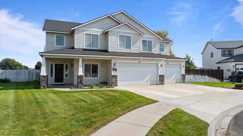 Photo of 4811 Cordova Ct, Pasco, WA 99301 (MLS # 287702)