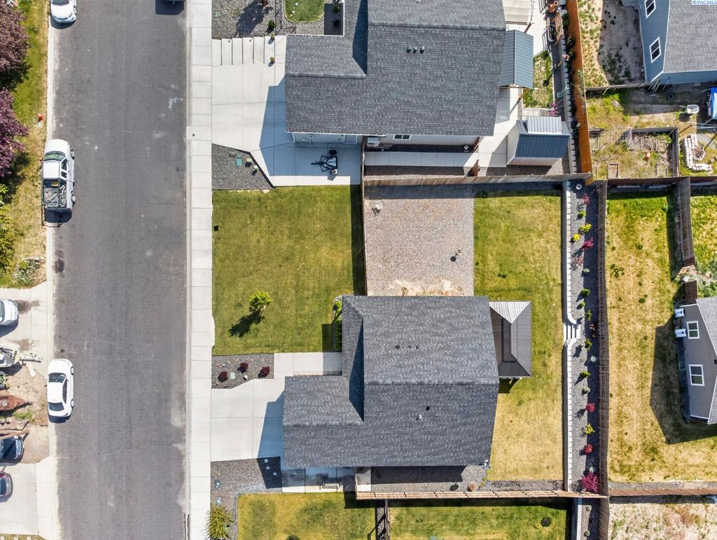 Photo of 1508 NE 12th St, Benton City, WA 99320 (MLS # 292248)