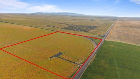 Photo of TBD N Crosby Rd, Prosser, WA 99350 (MLS # 287992)