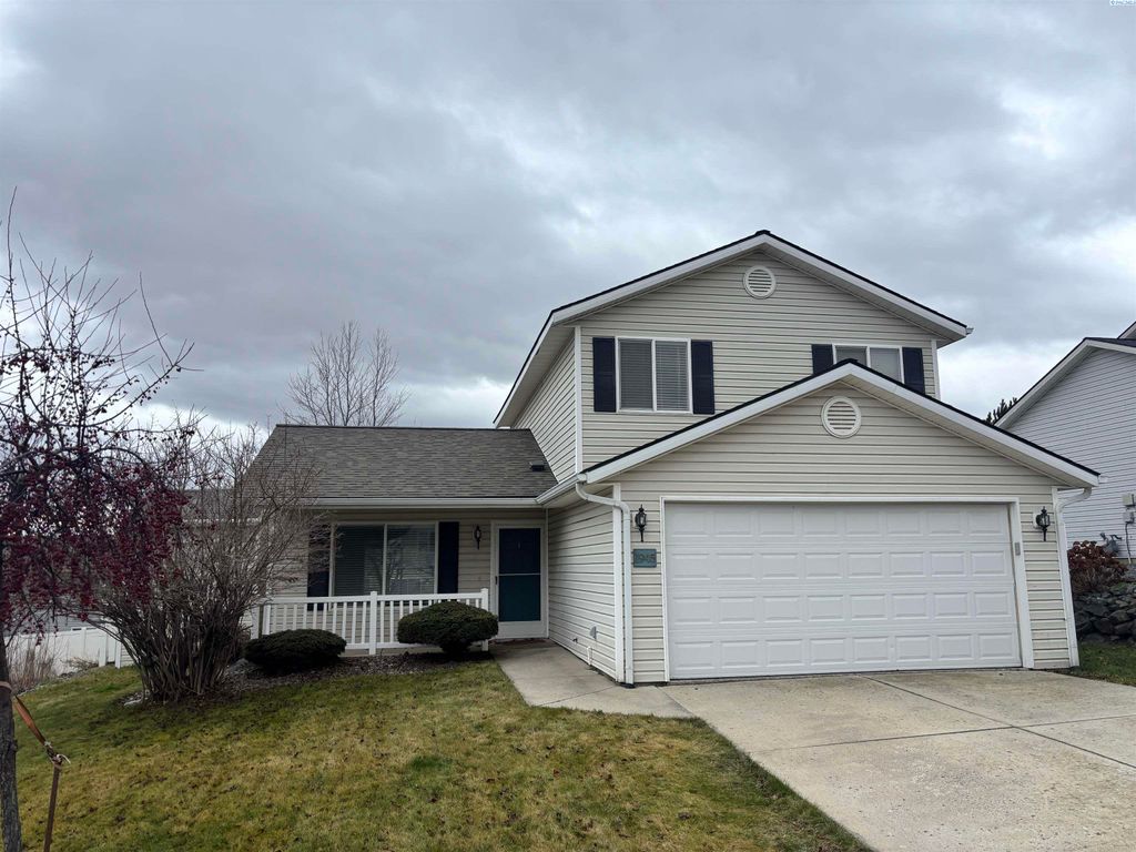 Photo of 1945 NW Valhalla Dr, Pullman, WA 99163 (MLS # 289336)