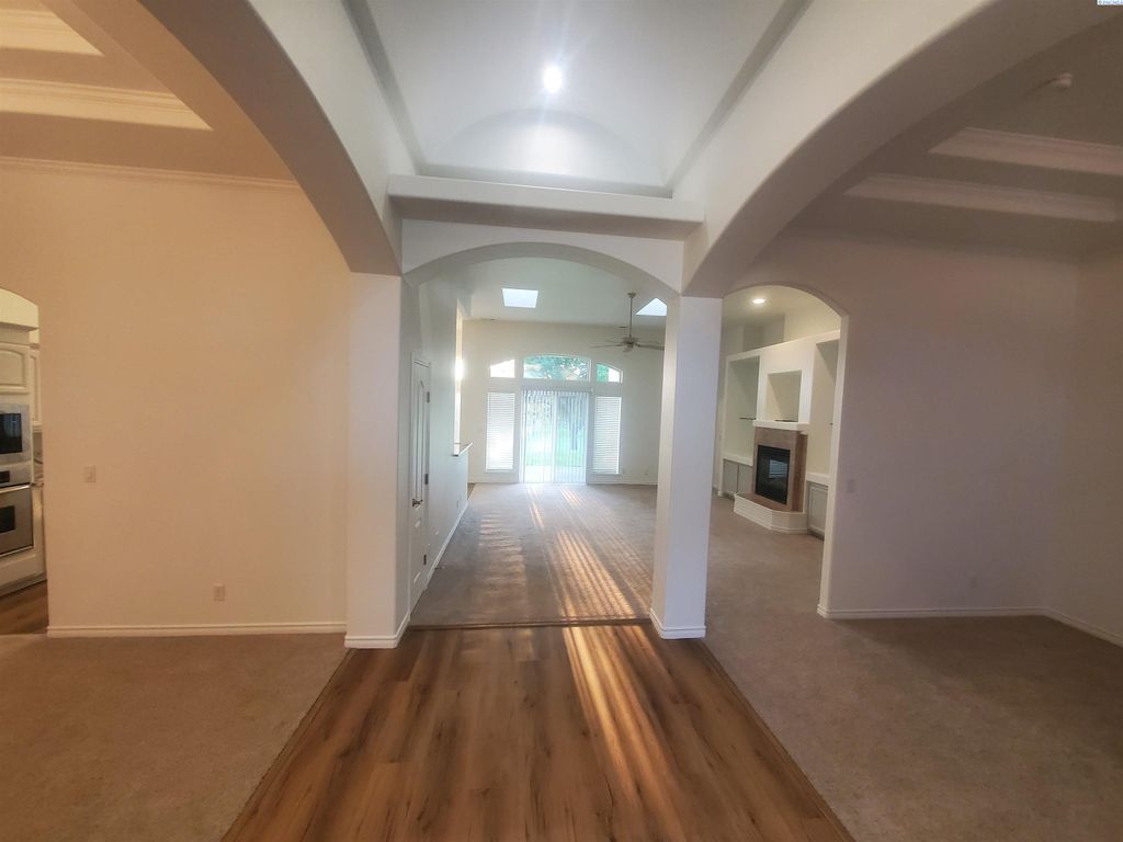 Photo of 3509 S Johnson Street, Kennewick, WA 99336 (MLS # 287693)