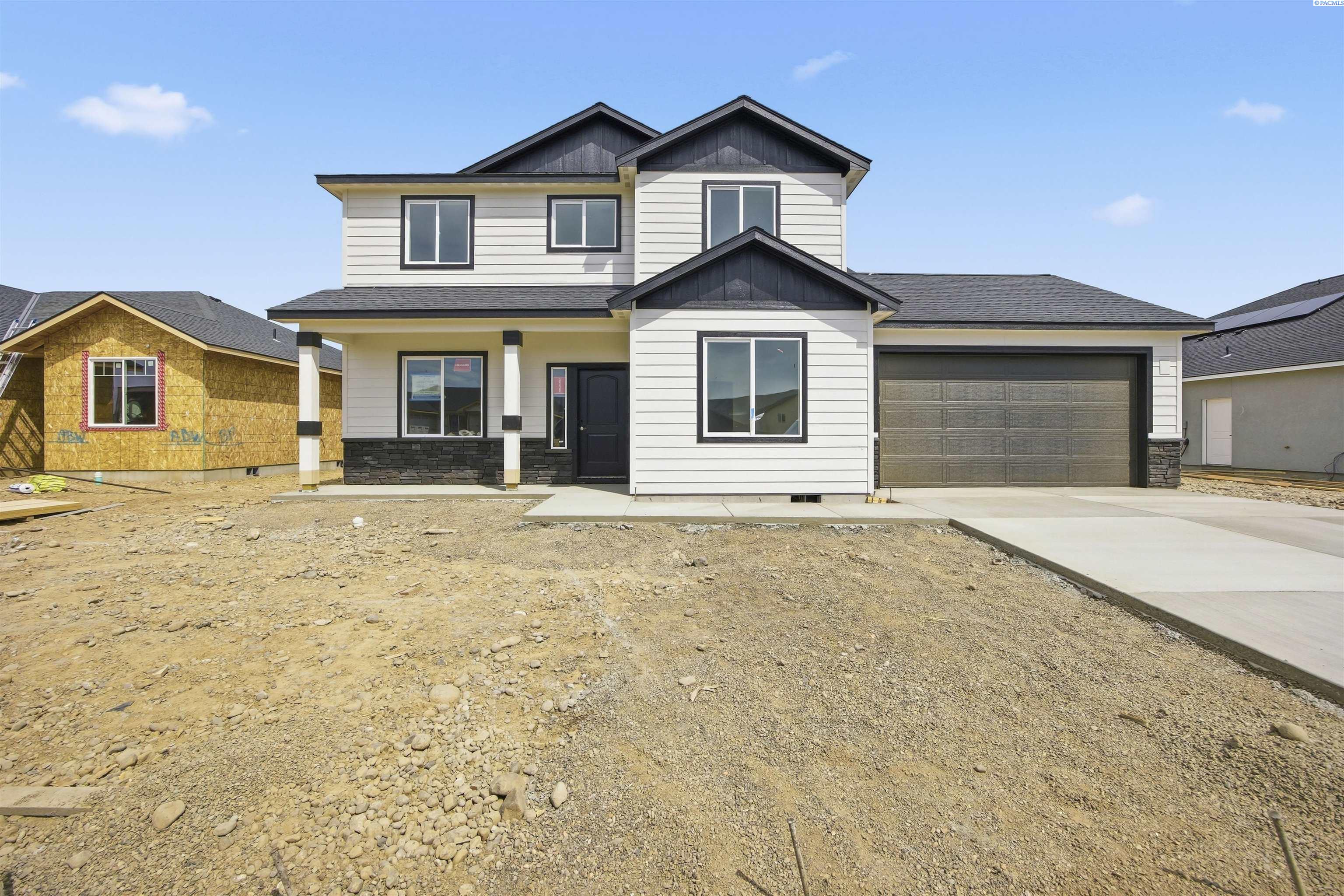 Photo 1 of 44 — 215 Packer St, Prosser, WA 99350