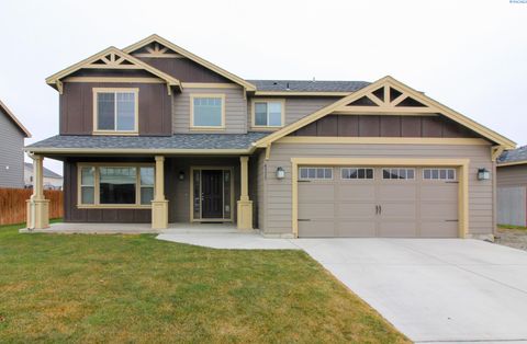 Photo of 4311 St Paul Lane, Pasco, WA 99301 (MLS # 288667)