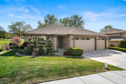 Photo of 3407 W 38th Ave, Kennewick, WA 99337 (MLS # 292246)