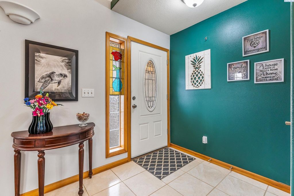 Photo of 4112 Segovia Dr, Pasco, WA 99301 (MLS # 288706)