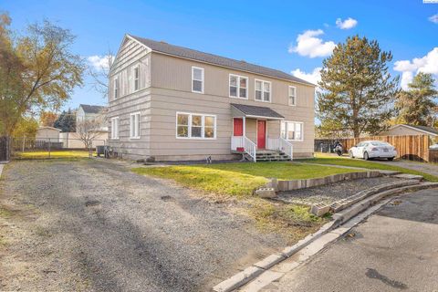 Photo of 1409 Merrill Ct, Richland, WA 99354 (MLS # 289064)