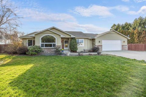 Photo of 625 Edith St, Burbank, WA 99323 (MLS # 289457)