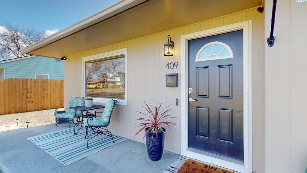 Photo of 409 Birch Avenue, Richland, WA 99352 (MLS # 291185)