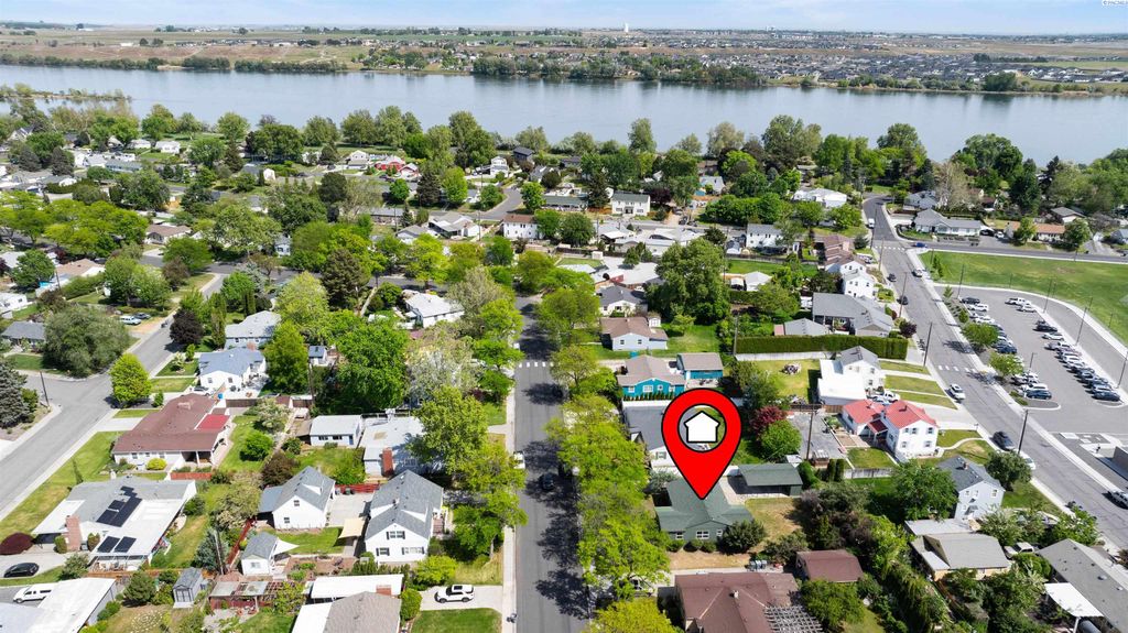 Photo of 1606 Davison Ave, Richland, WA 99354 (MLS # 292653)