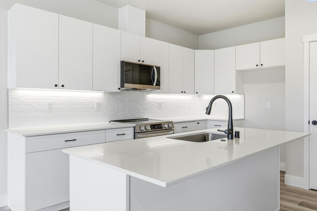 Photo of 4605 Road 114, Pasco, WA 99301 (MLS # 288958)