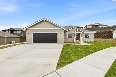Photo of 6520 W 29th Ct, Kennewick, WA 99338 (MLS # 289255)