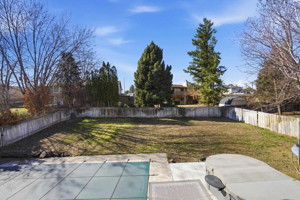 Photo of 59 Canyon St, Richland, WA 99352 (MLS # 291006)