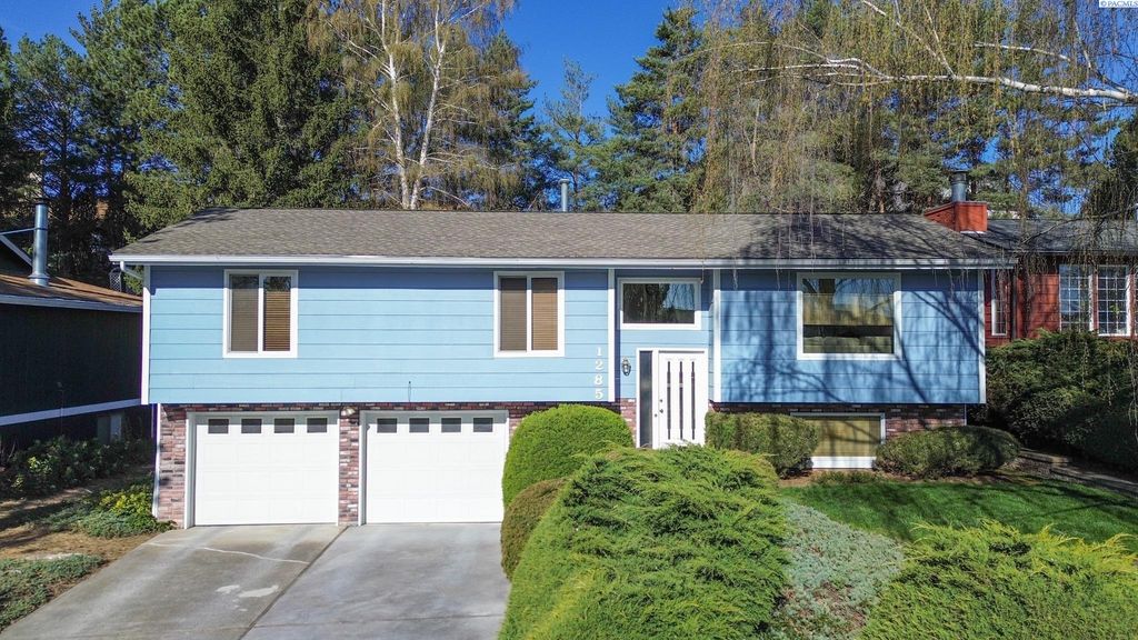 Photo of 1285 SE Earthtone Ct, Pullman, WA 99163 (MLS # 292071)