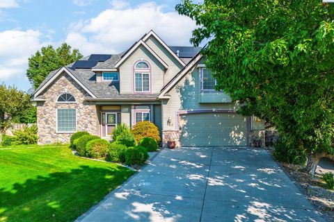 Photo of 183 Mcintosh Court, Richland, WA 99352 (MLS # 287136)