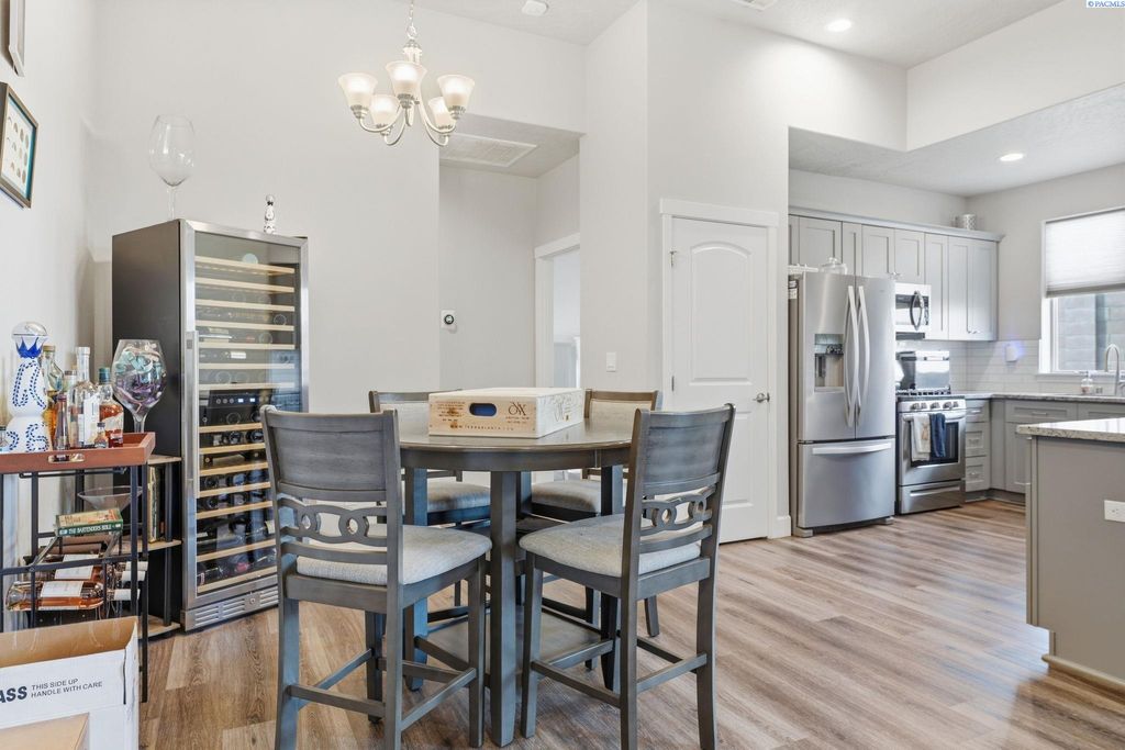 Photo of 7207 Courtney Ct, Pasco, WA 99301 (MLS # 291958)