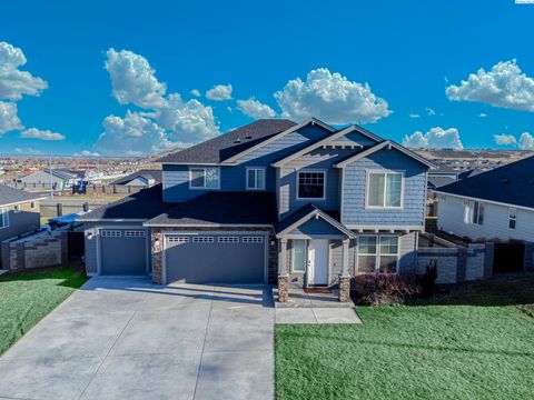 Photo of 506 Constance Ave, West Richland, WA 99353 (MLS # 289589)