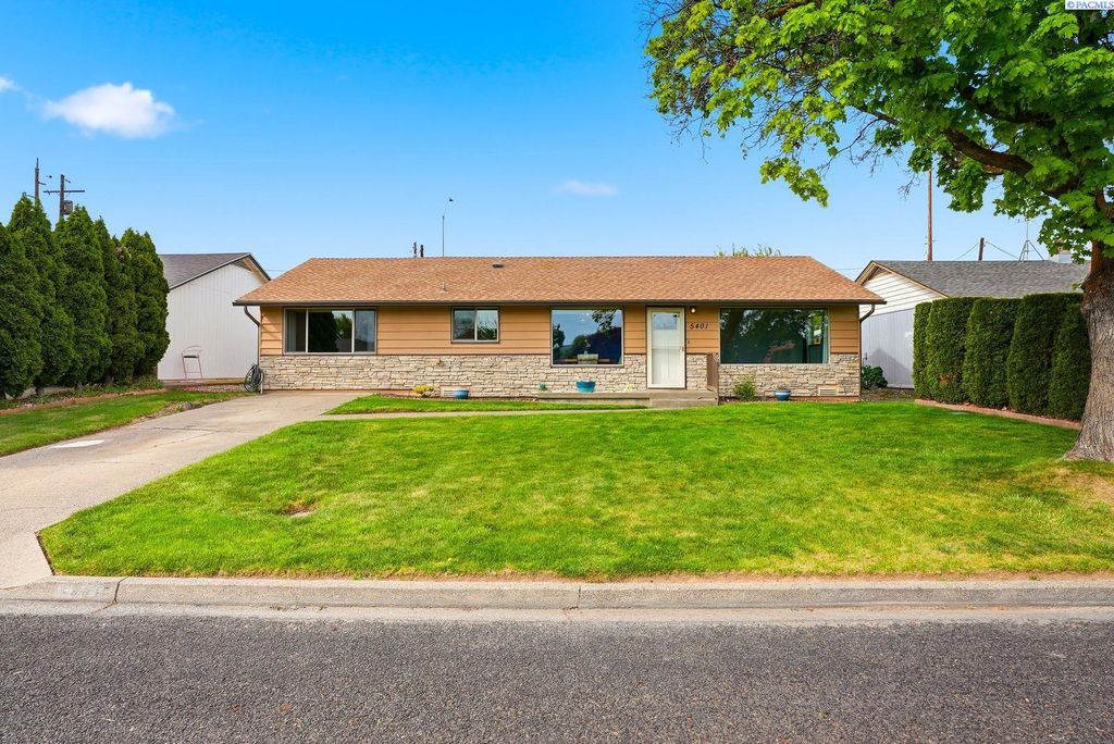 Photo of 5401 Cascade Drive, Yakima, WA 98908 (MLS # 292568)