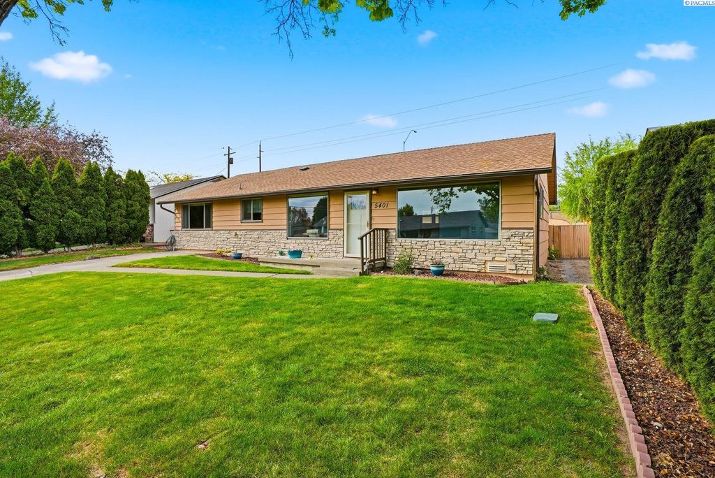 Photo of 5401 Cascade Drive, Yakima, WA 98908 (MLS # 292568)
