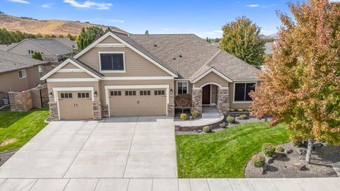 Photo of 1602 S Fillmore St, Kennewick, WA 99338 (MLS # 287955)