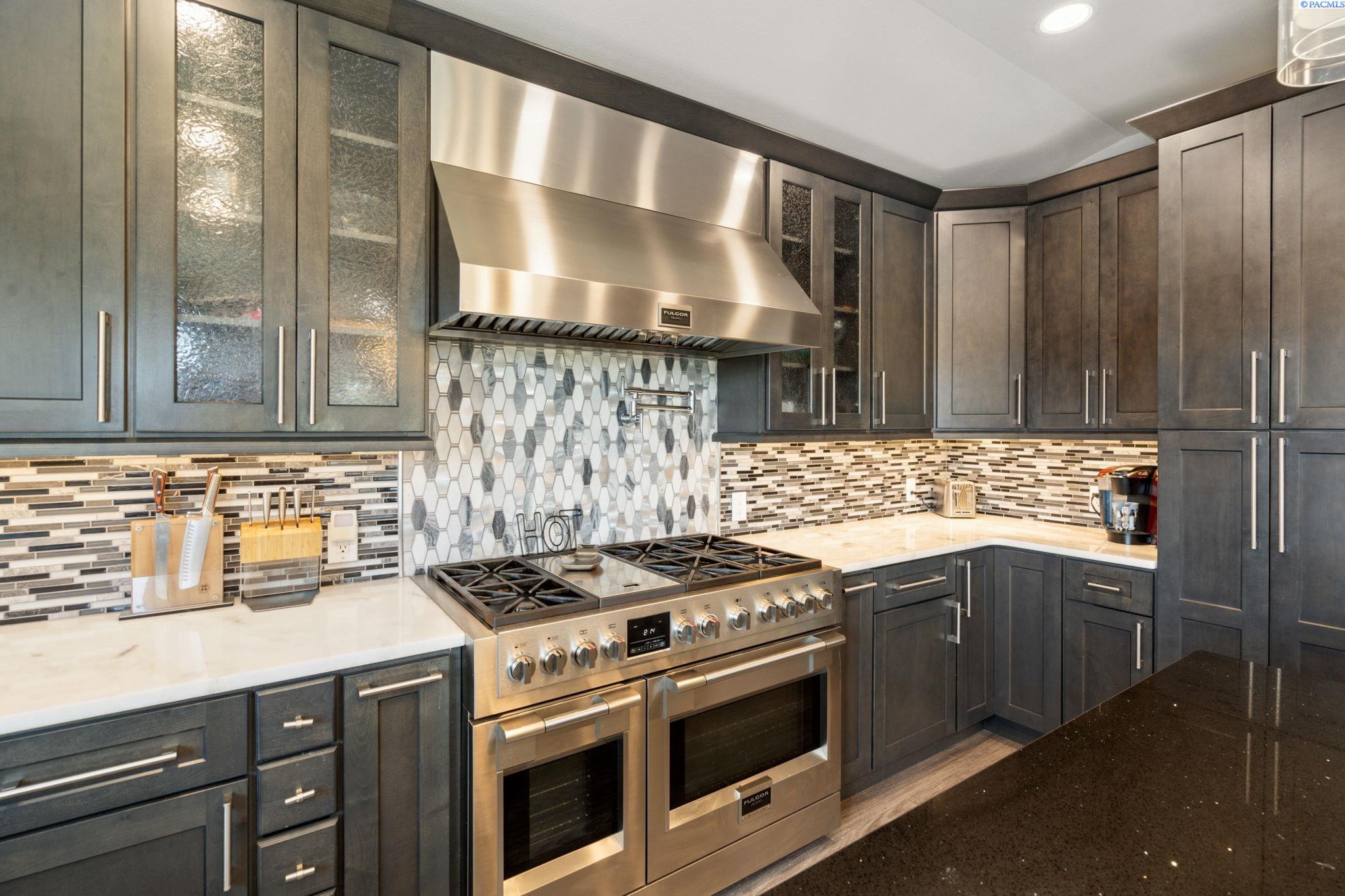 Pasco, Washington 99301, United States, 3 Bedrooms Bedrooms, ,3 BathroomsBathrooms,Residential,Active,150070