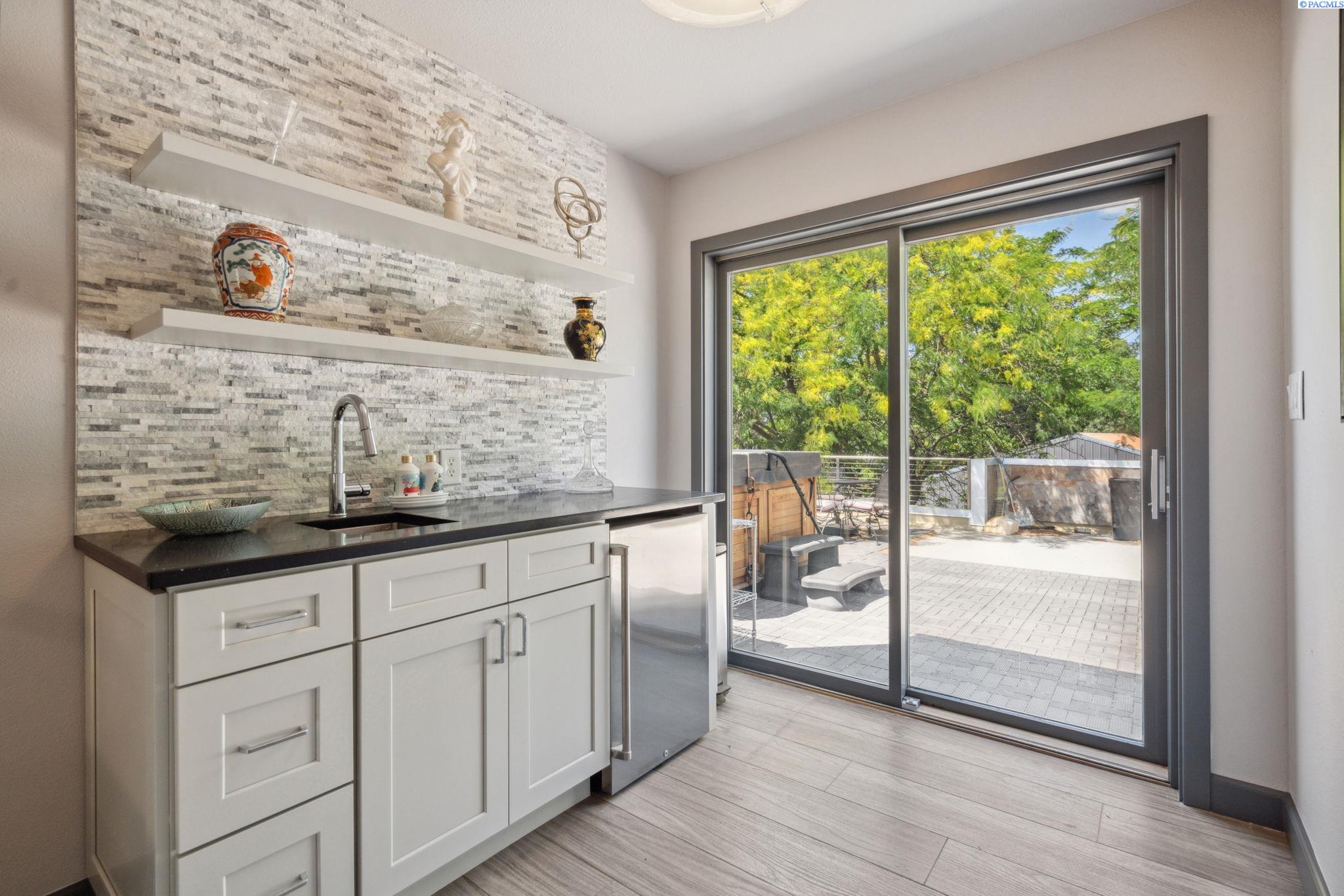 Pasco, Washington 99301, United States, 3 Bedrooms Bedrooms, ,3 BathroomsBathrooms,Residential,Active,150070