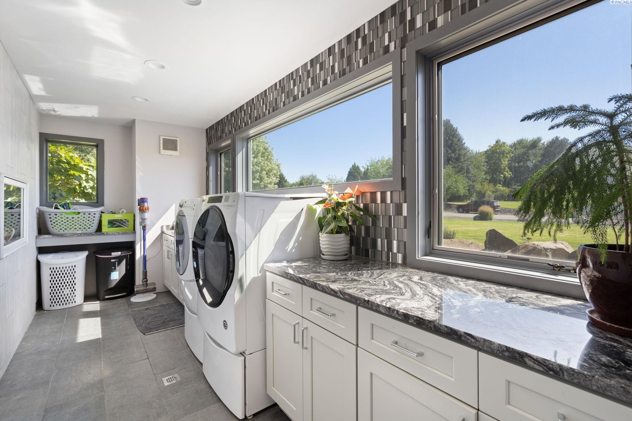 Pasco, Washington 99301, United States, 3 Bedrooms Bedrooms, ,3 BathroomsBathrooms,Residential,Active,150070