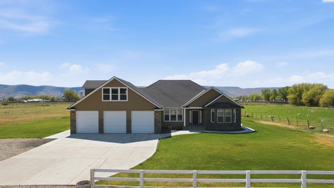 Photo of 11625 N Missimer Rd, Prosser, WA 99350 (MLS # 292241)