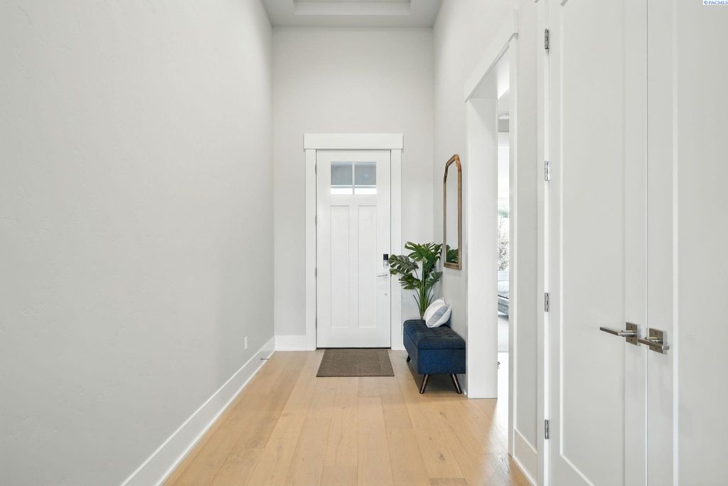 Photo of 411 Epic St, Richland, WA 99352 (MLS # 291703)