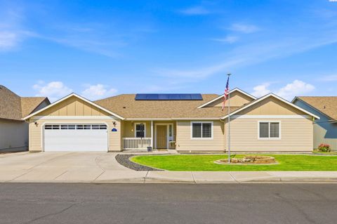 Photo of 1573 Sacajawea Ave, Richland, WA 99352 (MLS # 294794)