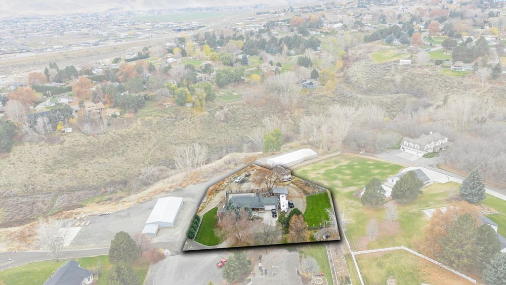 Photo of 2865 Jacob Ct, Kennewick, WA 99338 (MLS # 289171)