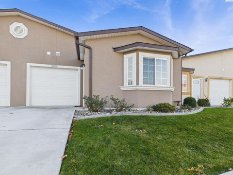 Photo of 4215 W 2nd Ave, Kennewick, WA 99336 (MLS # 289690)