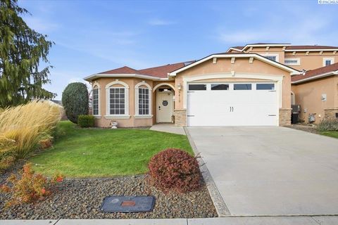 Photo of 9419 Vincenzo Dr, Pasco, WA 99301 (MLS # 288741)