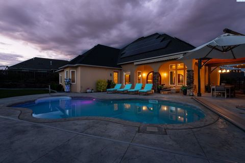Photo of 3659 Nottingham Dr, Richland, WA 99352 (MLS # 293116)